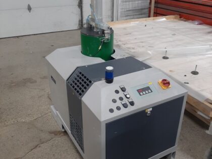 MM MOD 30 PUR melter